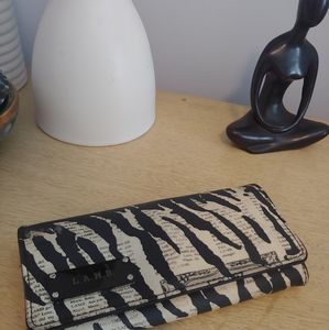 L.A.M.B Wallet